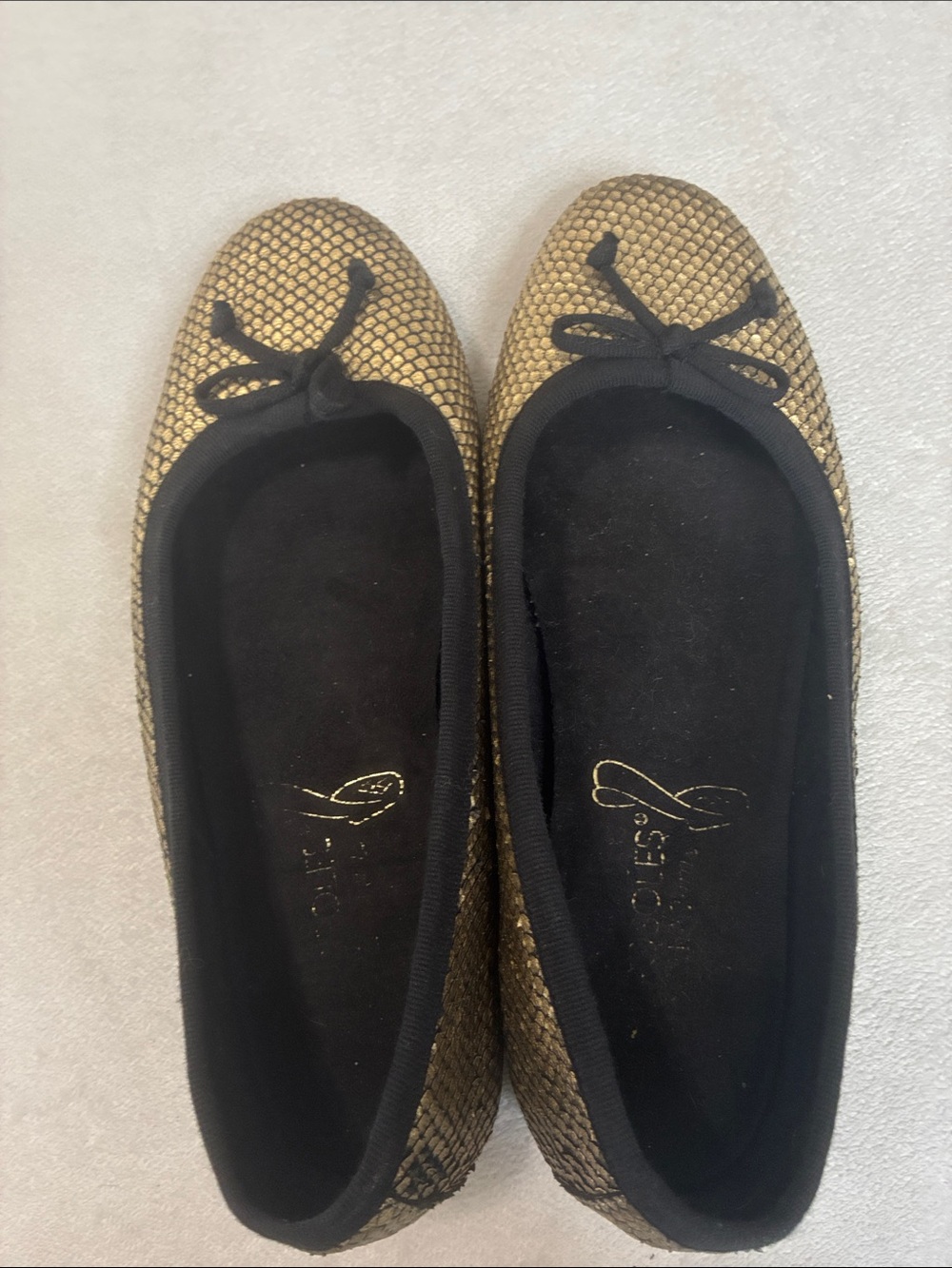 AEROSOLES Gold and Black Ballet Flats